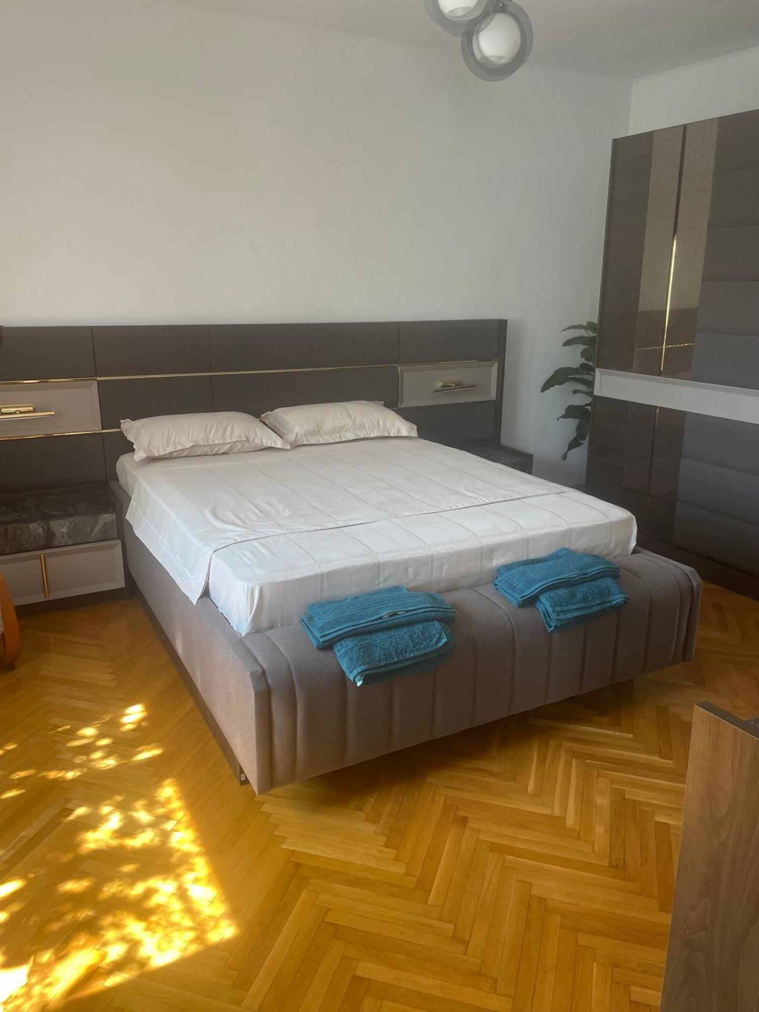 Ana'S Home Сибиу Экстерьер фото
